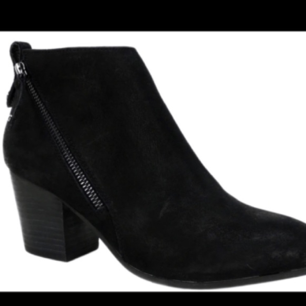 Black Ankle Boots with Zipper